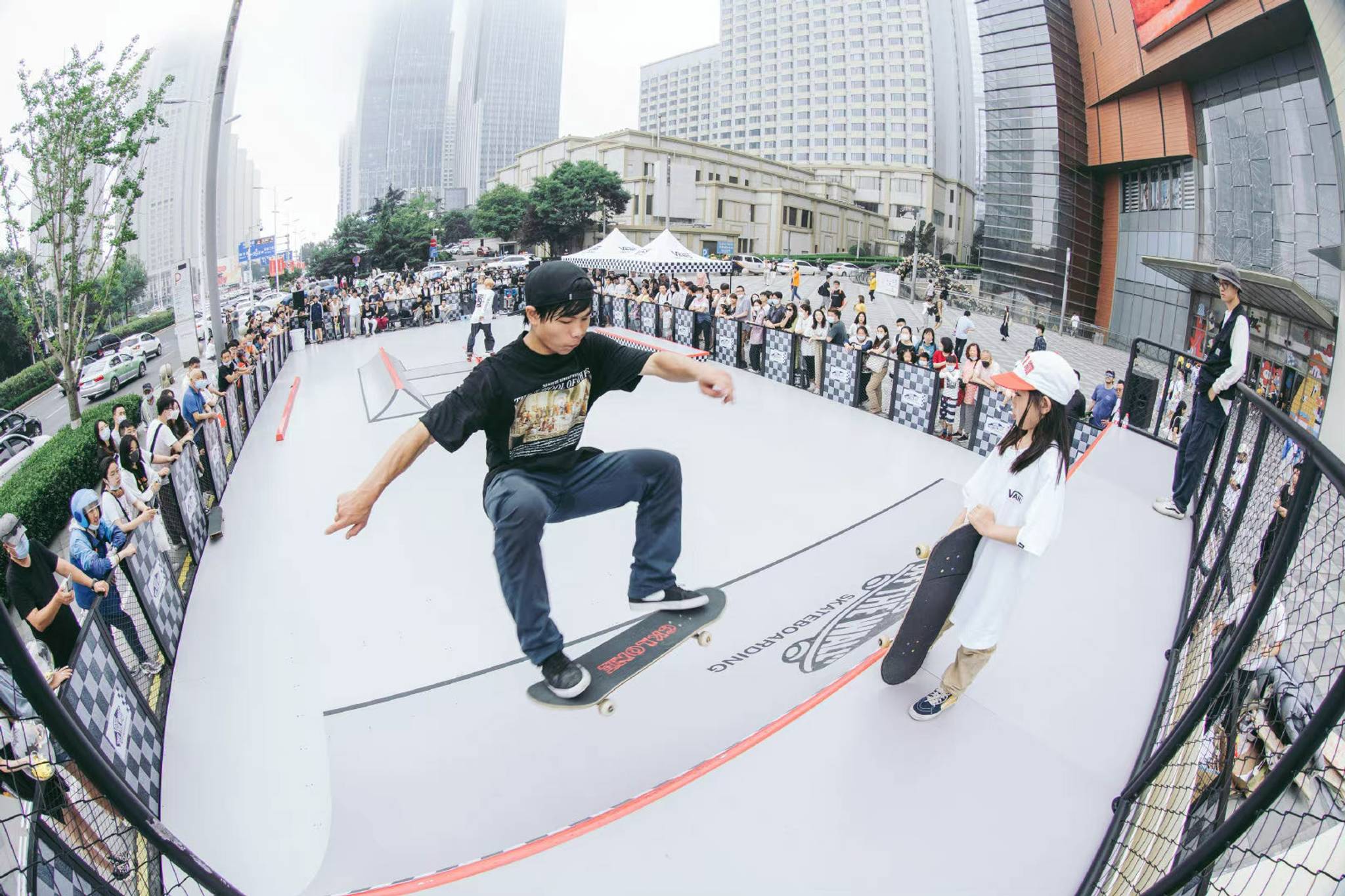 Desire for adventure sees skateboarding boom in China