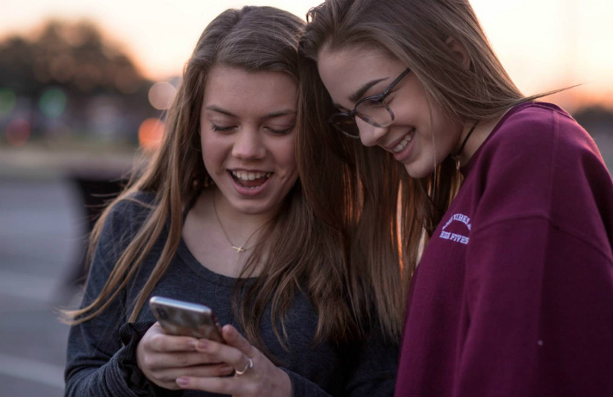 German kids can't imagine life without mobile phones