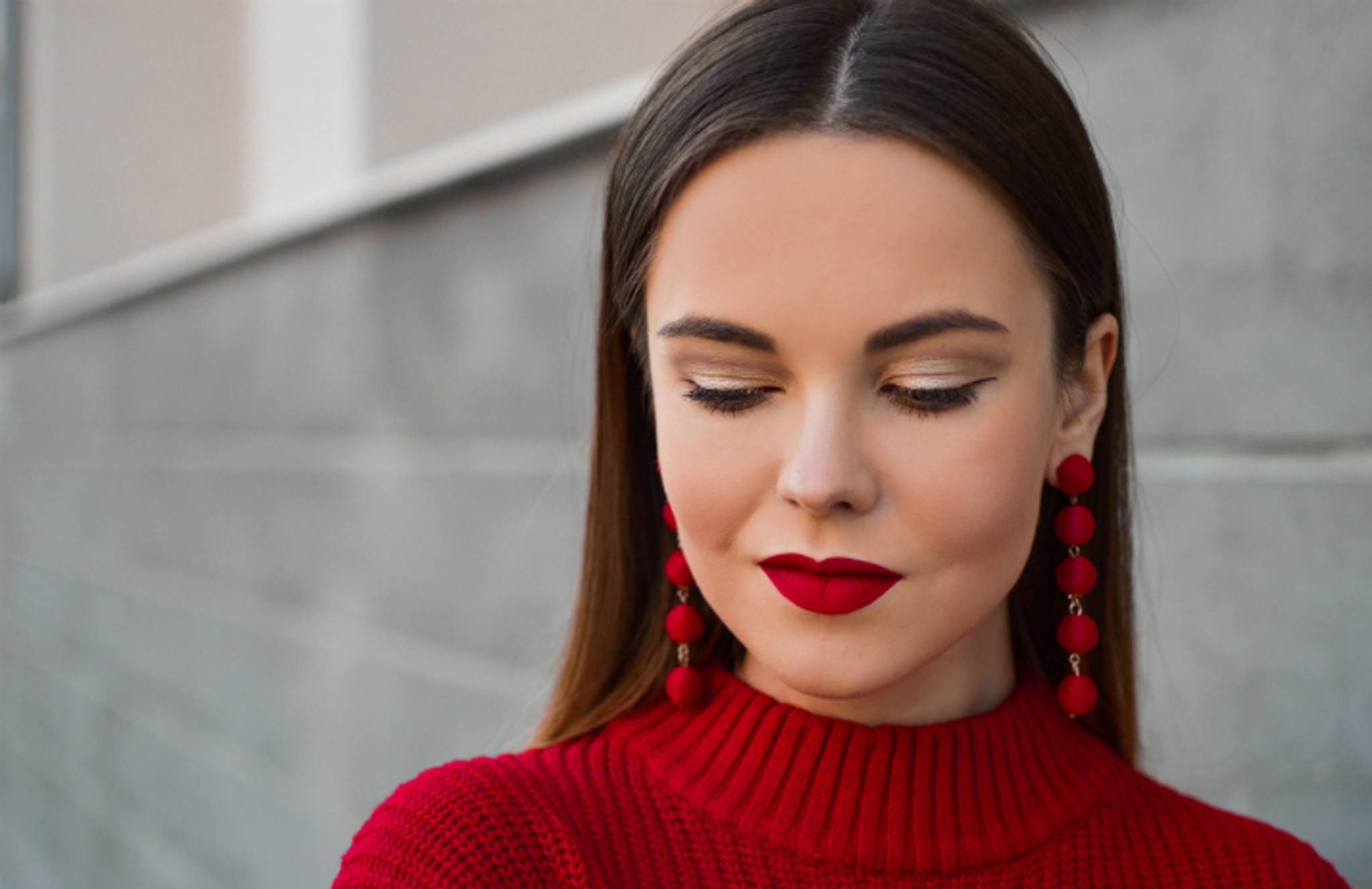 L'Oréal's VR tech lets Amazon shoppers test lipstick