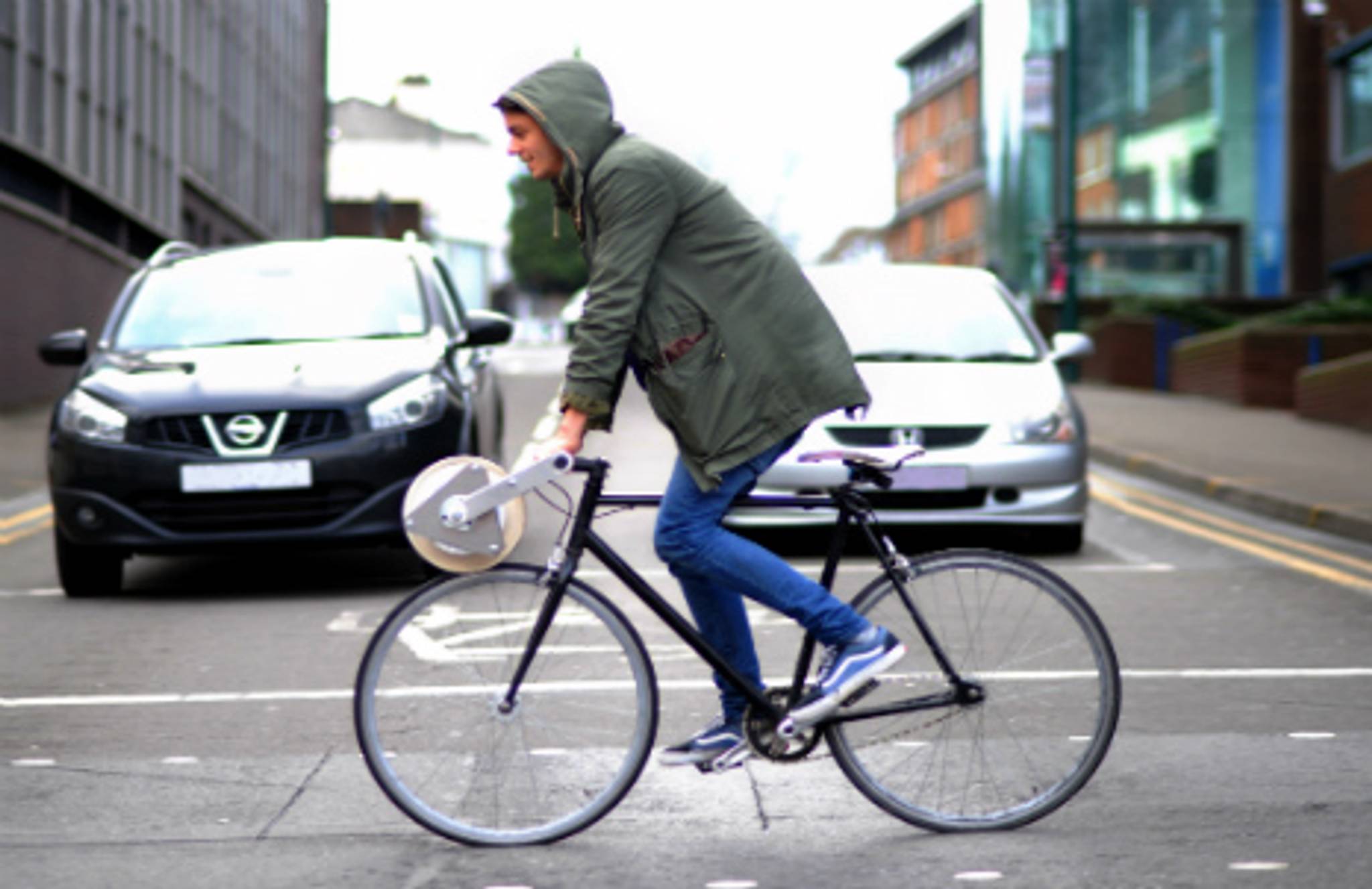 Make Your Own: a pedal-powered lampshade