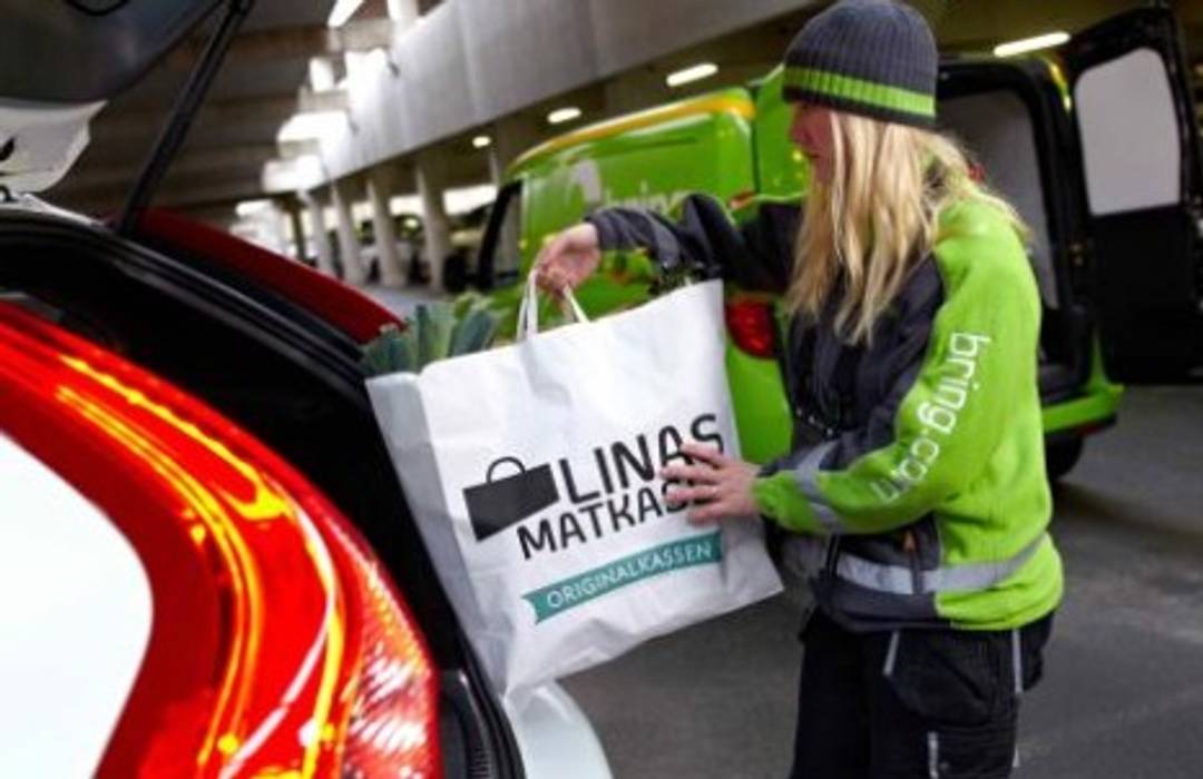 Volvos become parcel lockers