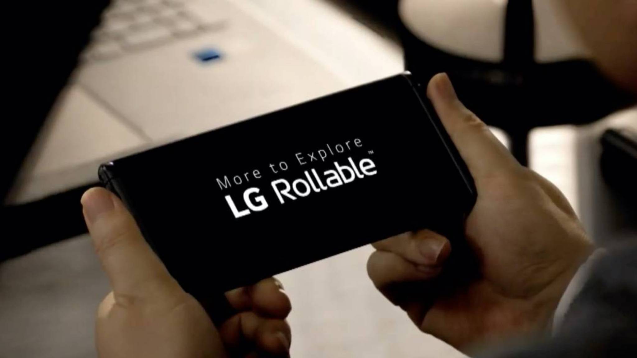 Rollable phone from LG makes screen size adjustable