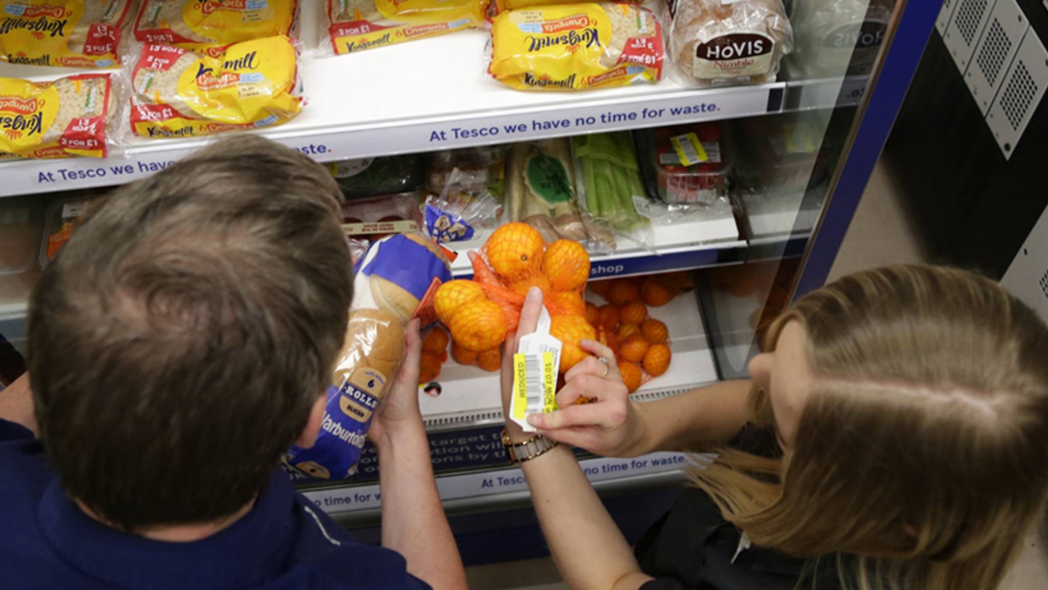 Tesco curbs food waste by giving staff leftovers