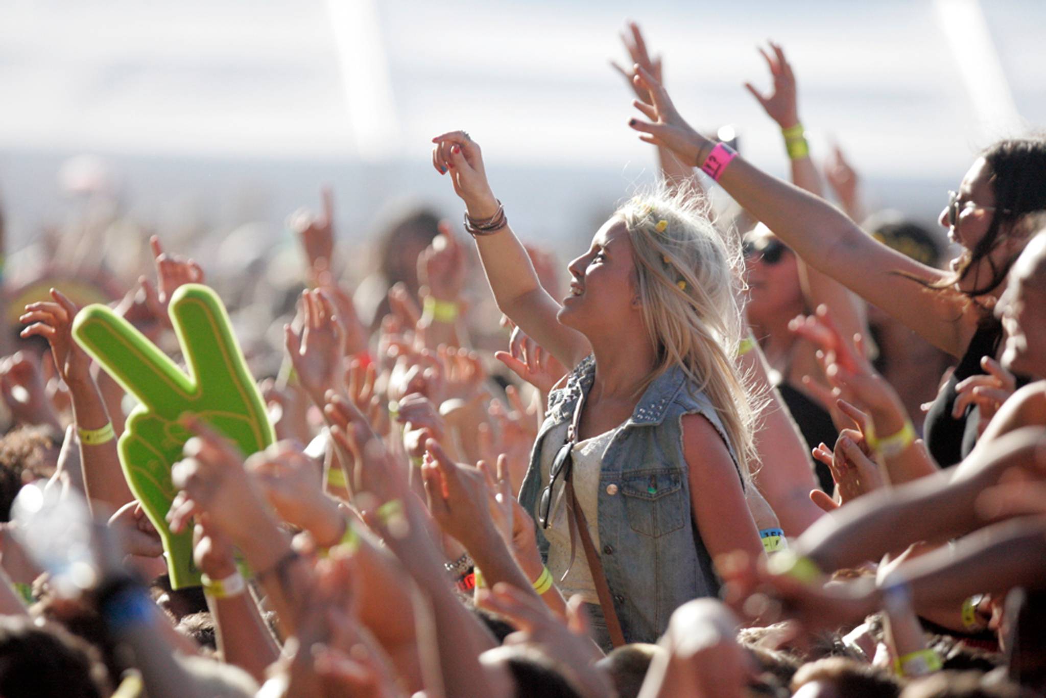British festivalgoers test their pills for safety