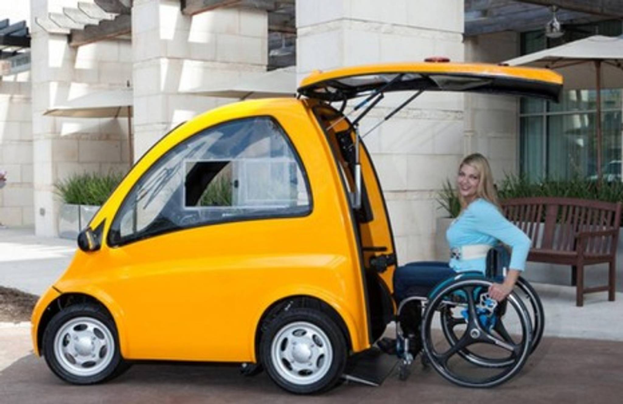 Hatchback for wheelchair users
