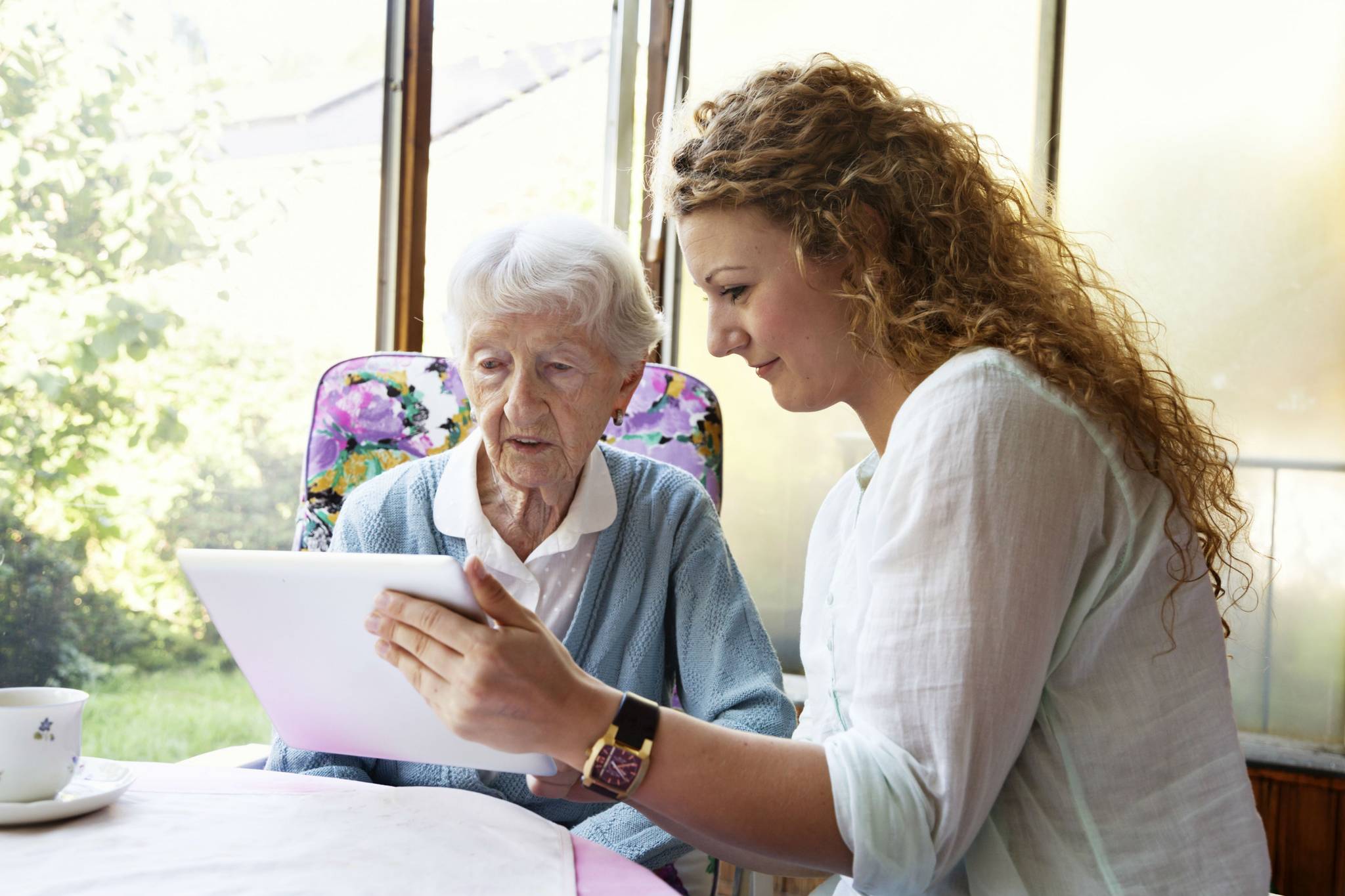 How are seniors using tech to stay independent?