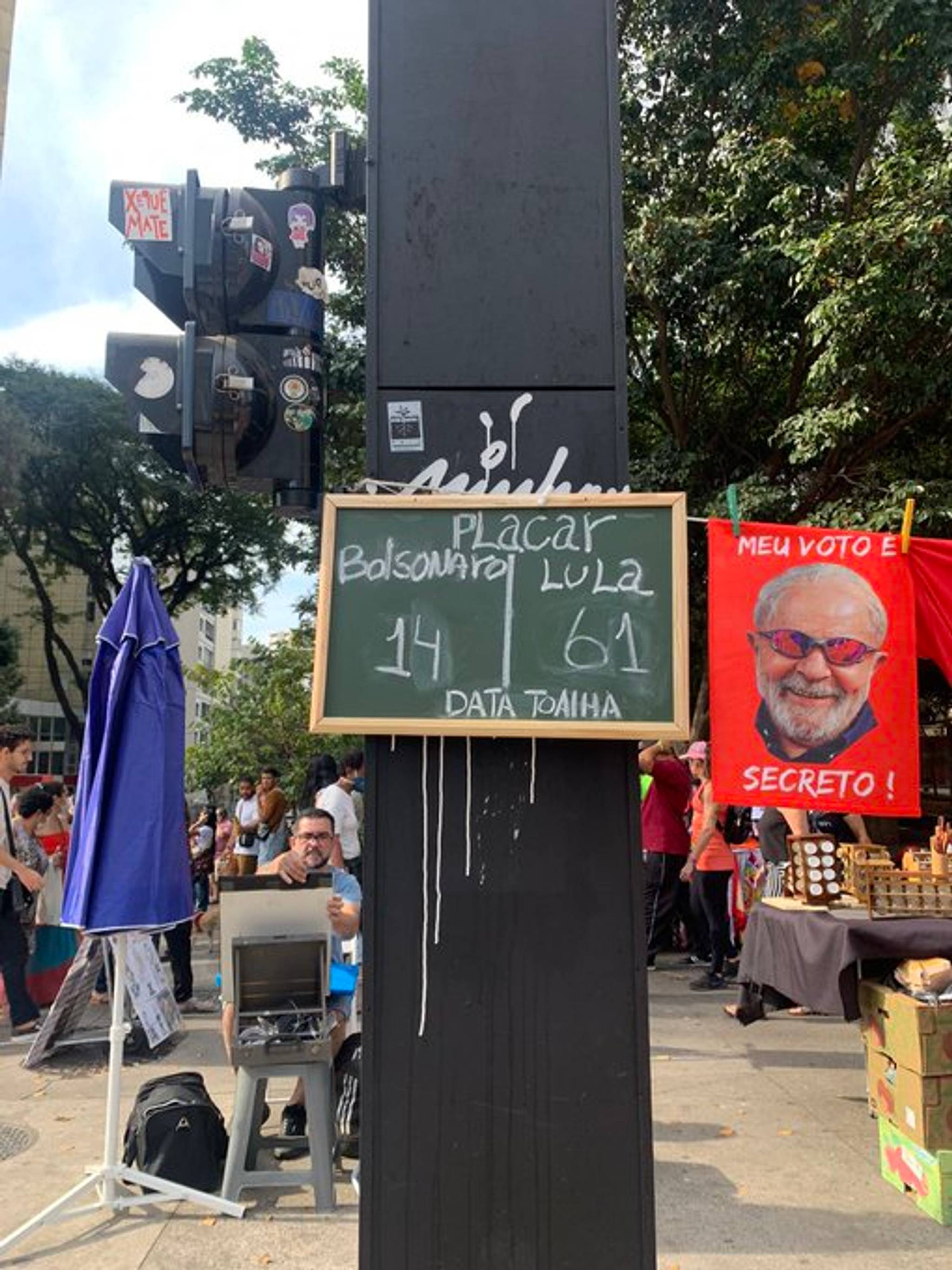 Brazillians use memes to make politics less intimidating