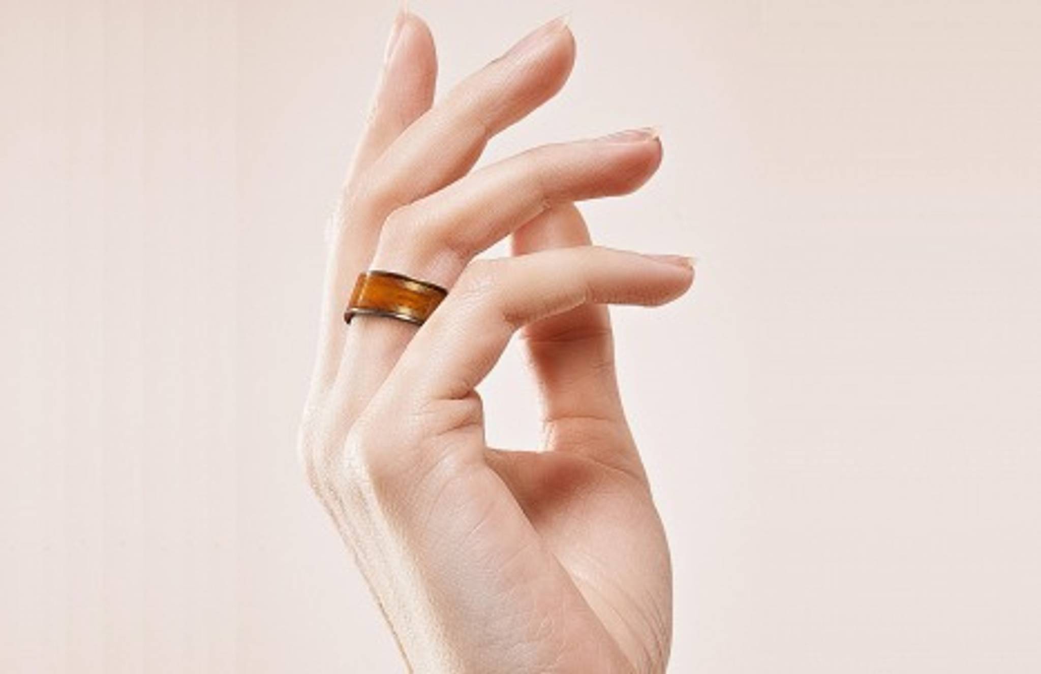NFC ring: unobtrusive wearable tech?