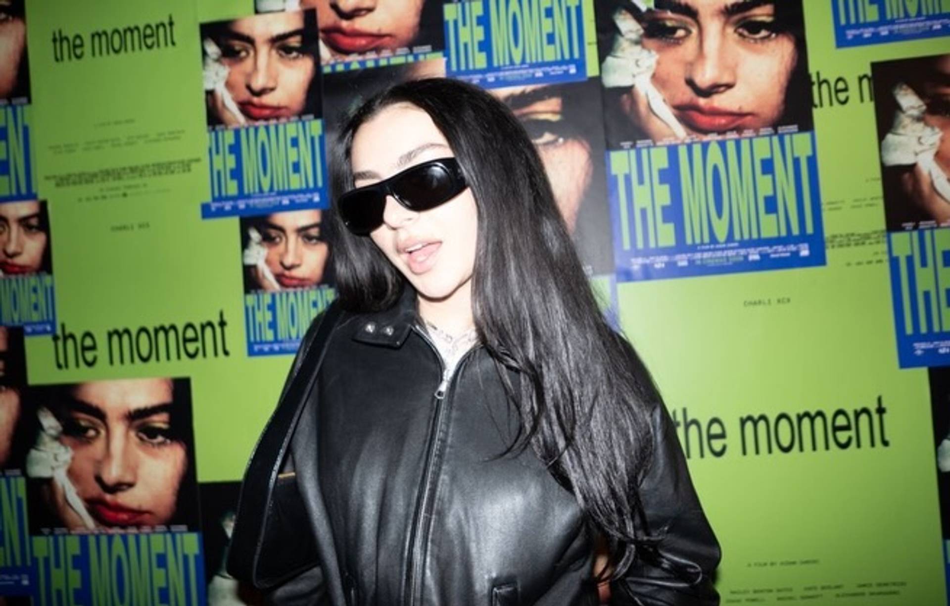 How are UK and US artists extending ‘the moment’?