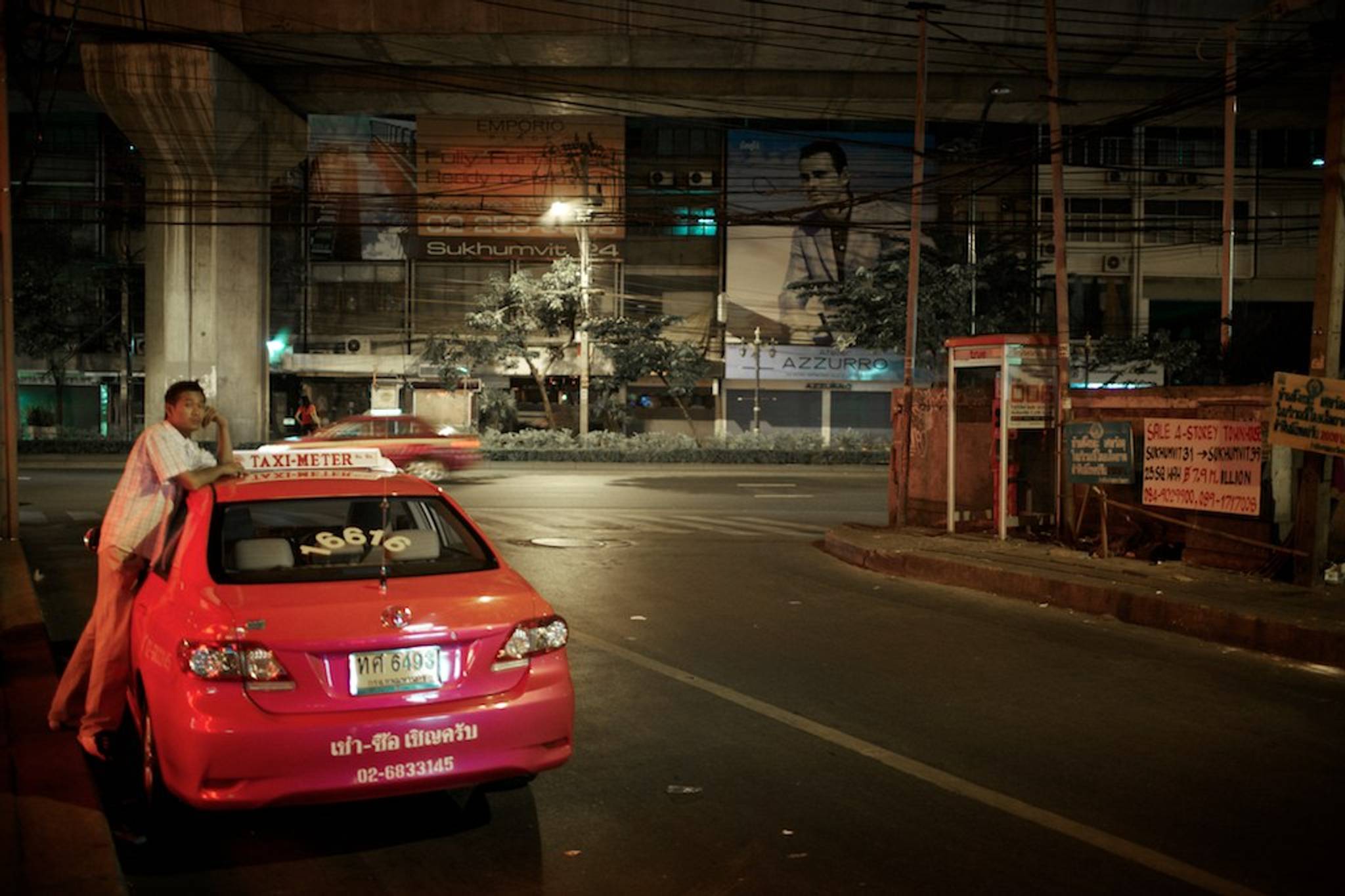 Pink taxis intended to make Mexico safer