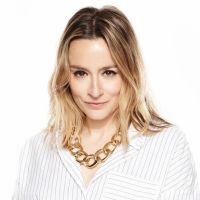 Dr Ana Andjelic