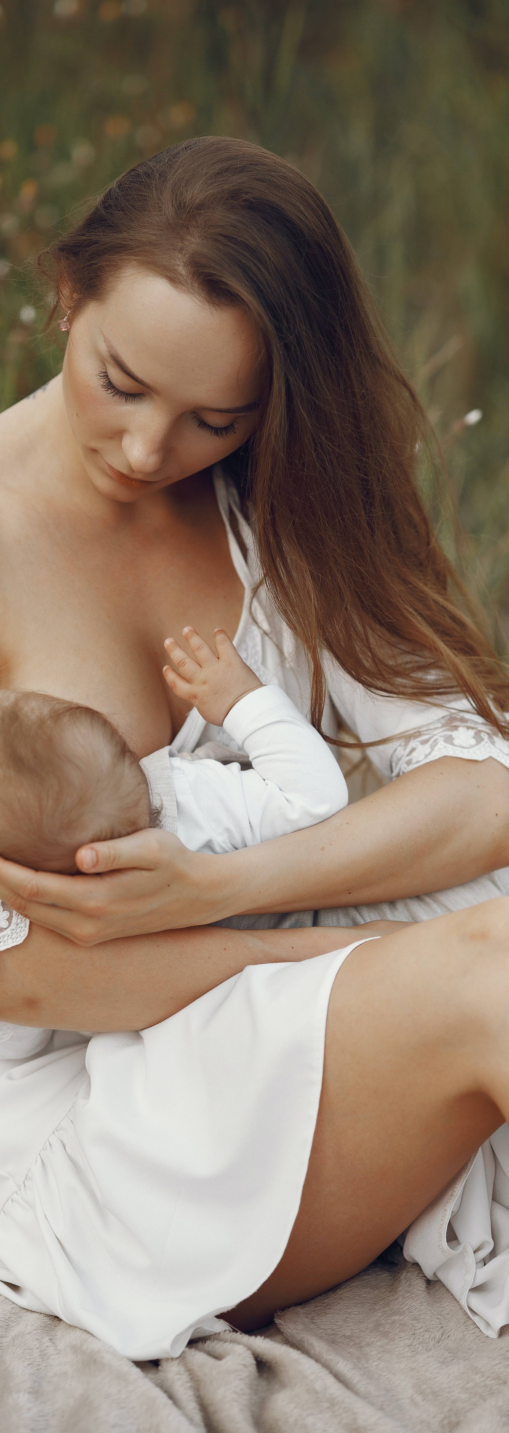 #PumpsonParade normalises breastfeeding in public