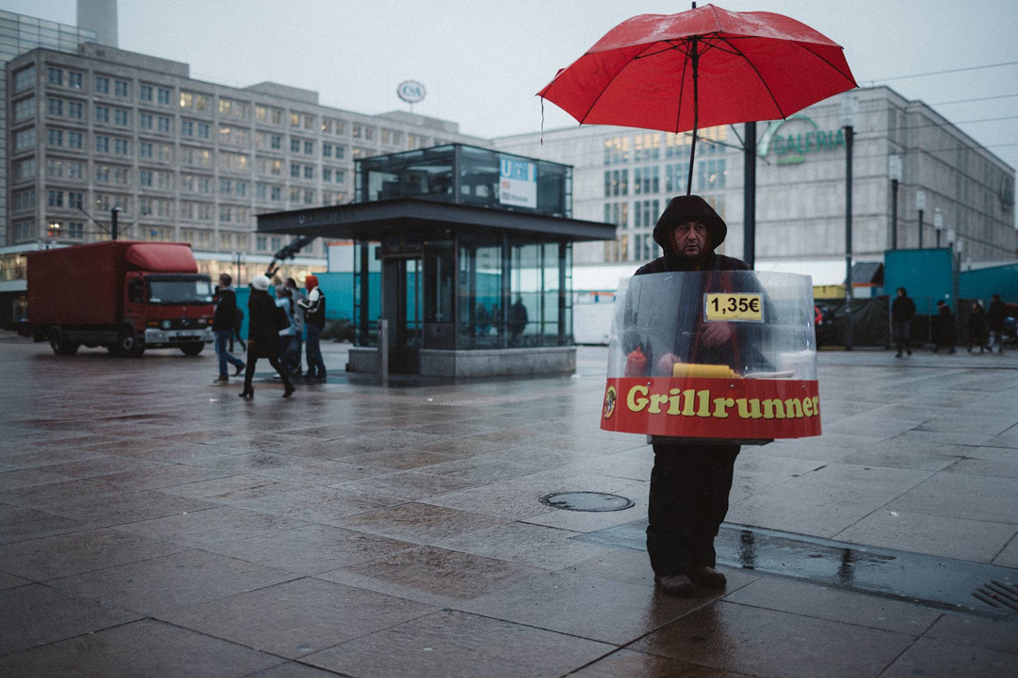 Germans aren't prepared to give up cash payments