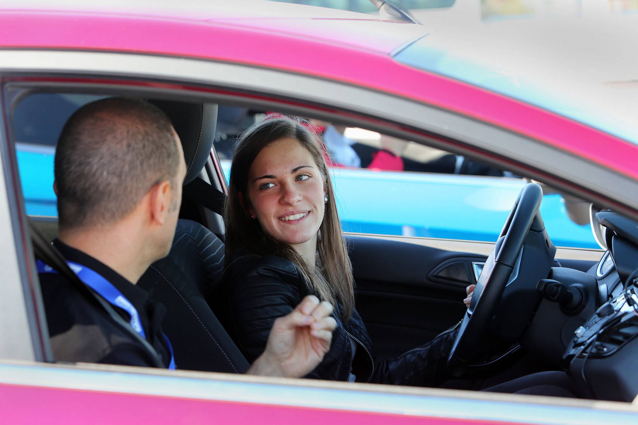 Ford is taking the car dealership online