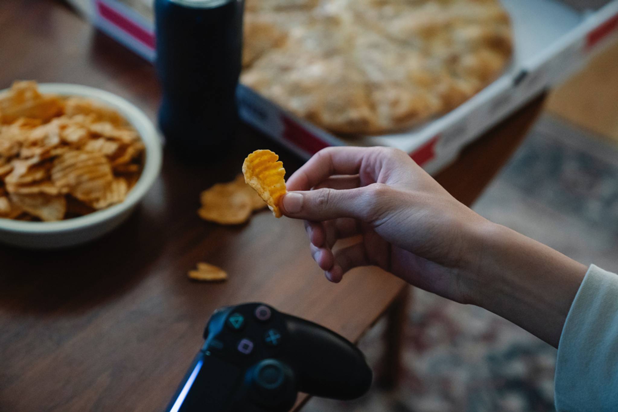 What are the go-to snacks for American gamers?