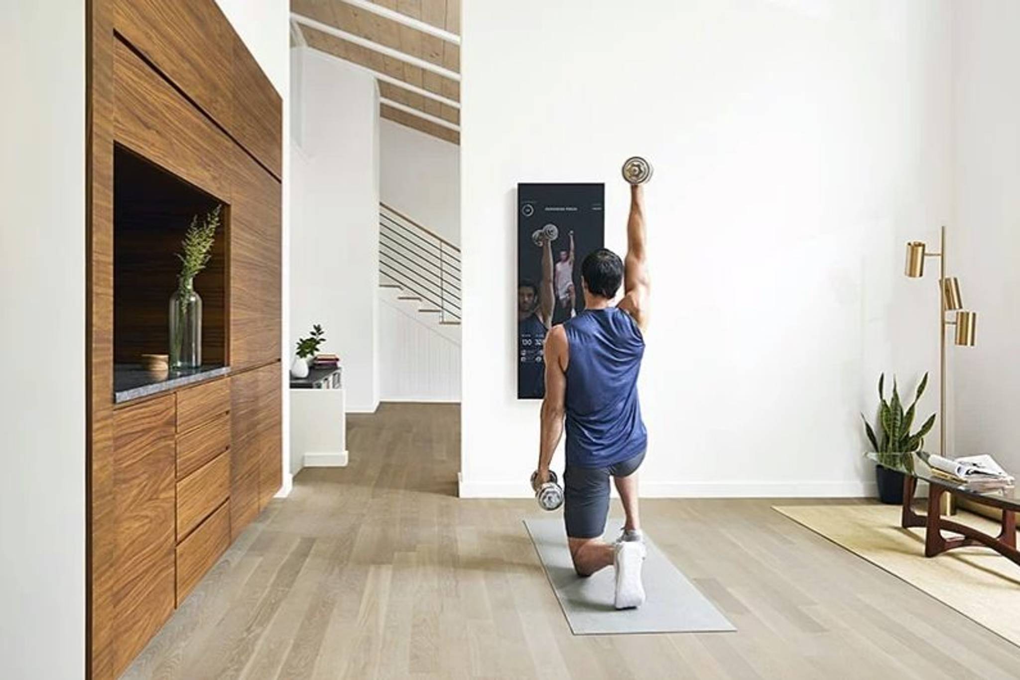Mirror reflects growing interest in at-home fitness
