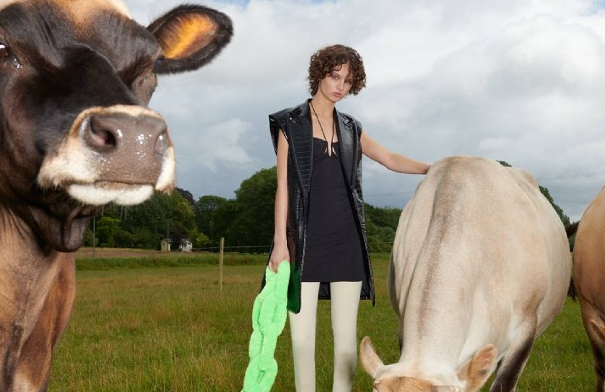 H&M goes eco-digital with vegan in-game fashion show