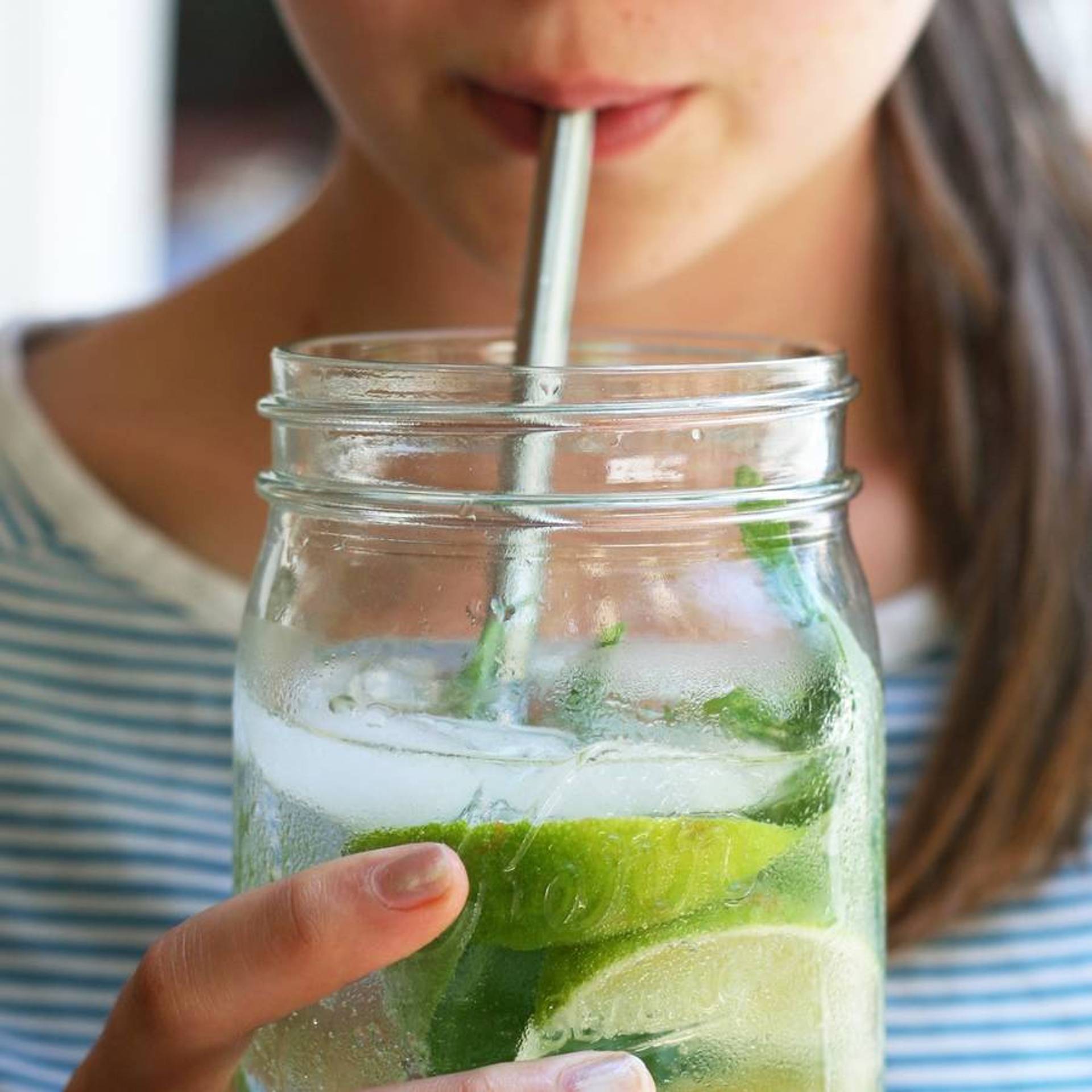 Picky eco-drinkers are buying metal straws