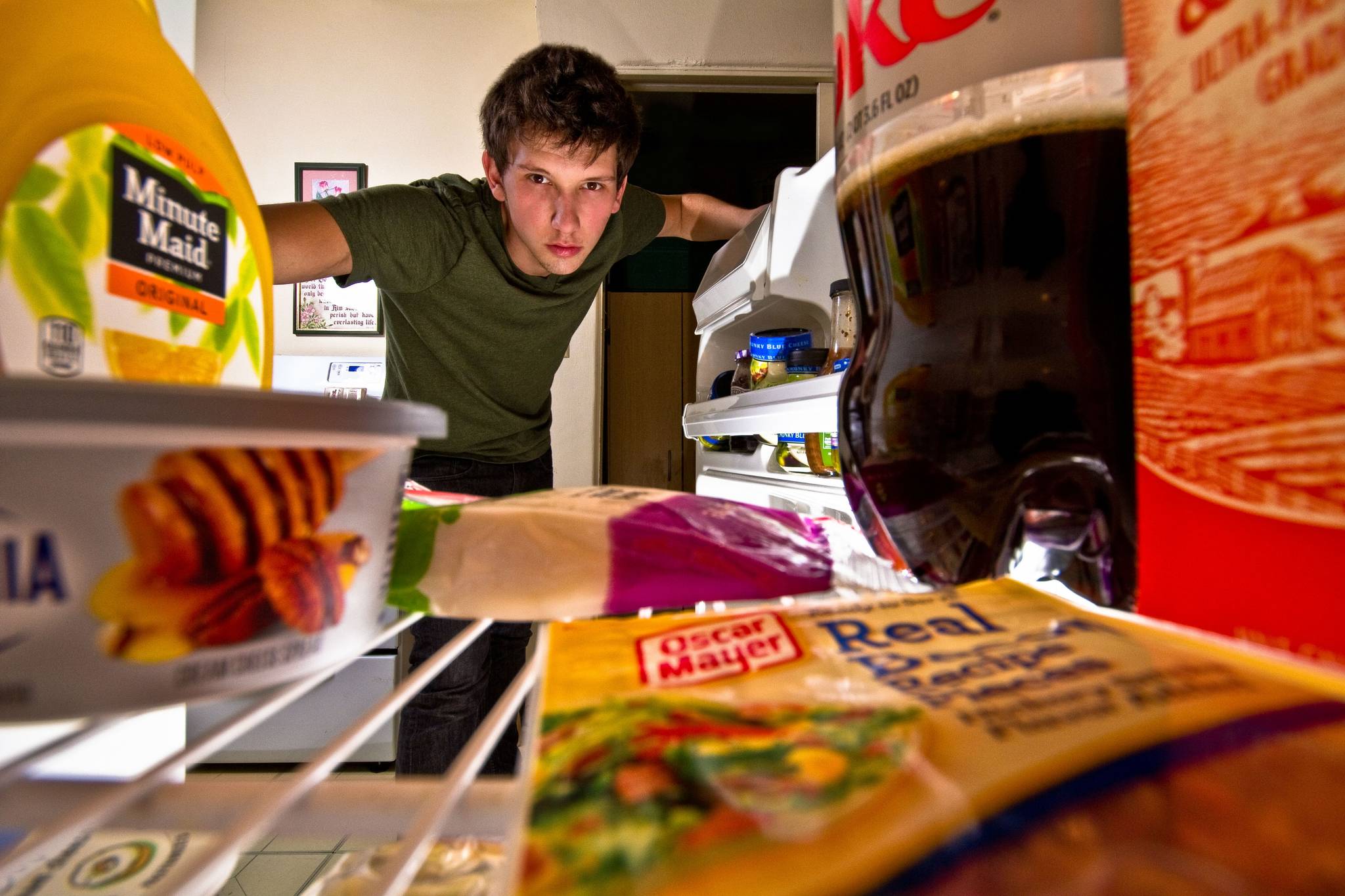 Diet drinkers ‘compensate’ with junk food