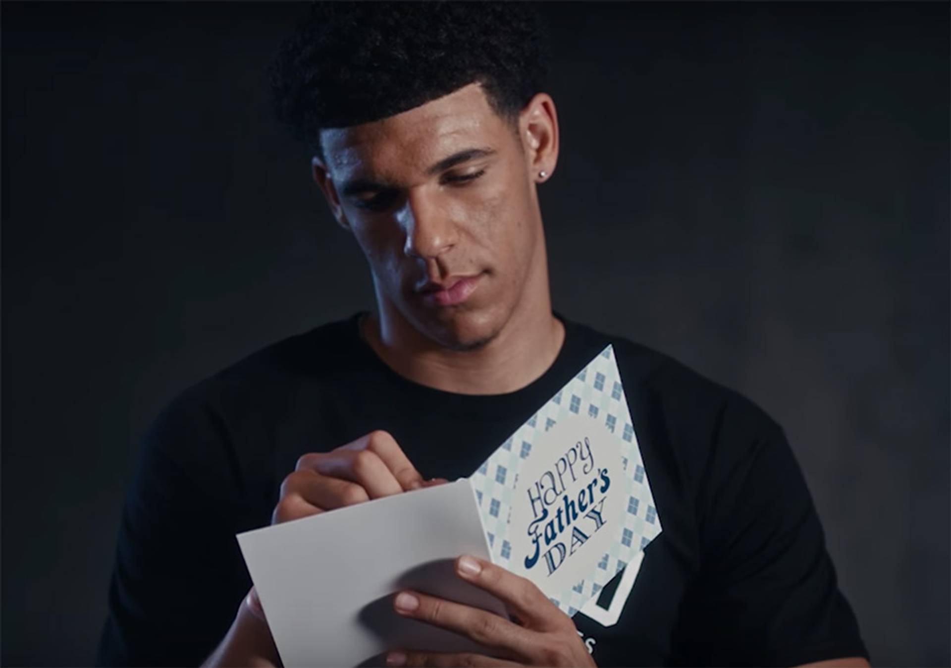 Lonzo Ball roasts his dad in Foot Locker Father's Day ad