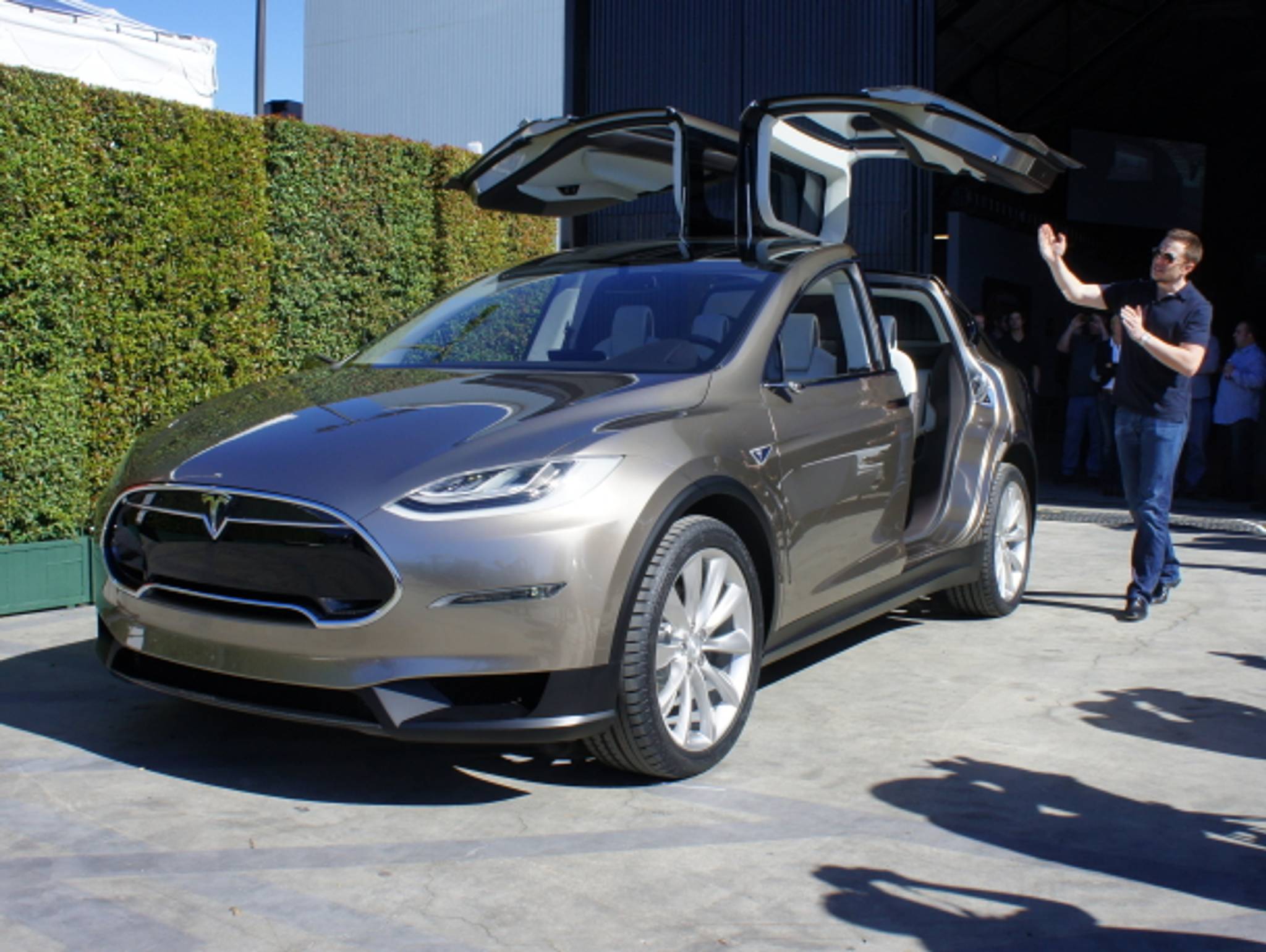 Tesla gears up to launch a family-friendly SUV