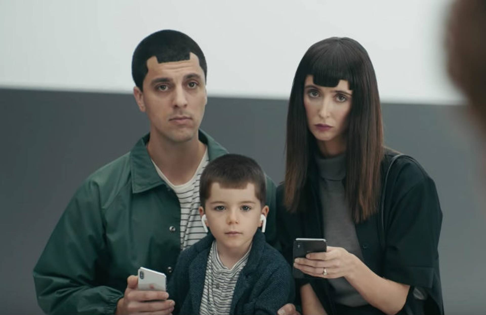 Samsung ads play on tech tribal allegiances