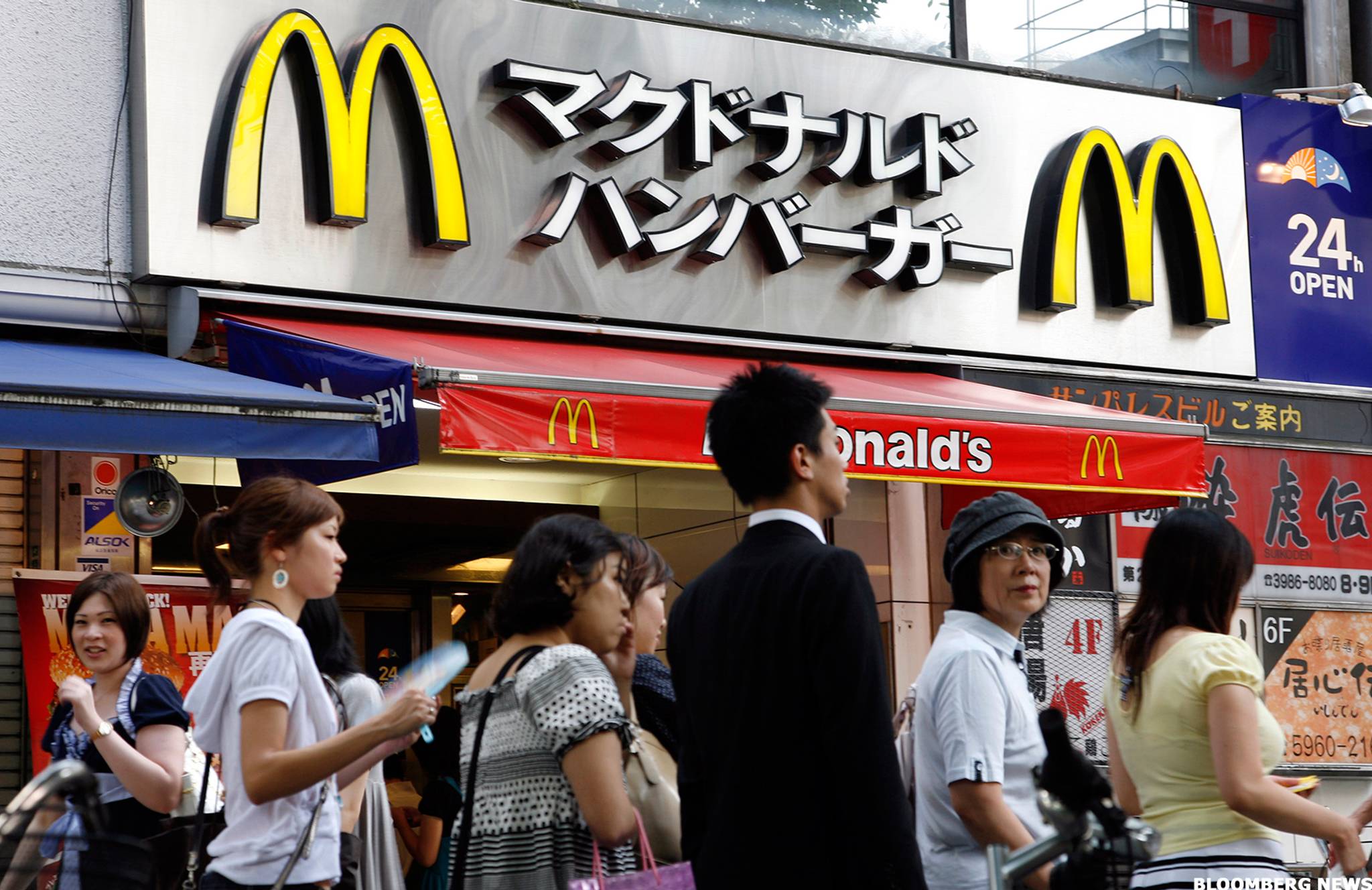 McDonald’s Japan invites kids into the kitchen