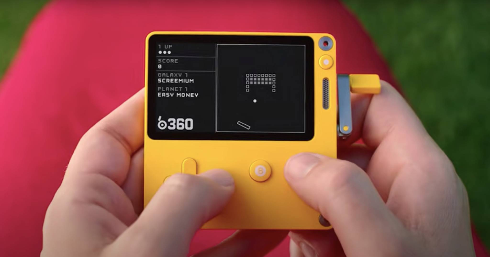 Playdate delights gamers with small and unique device