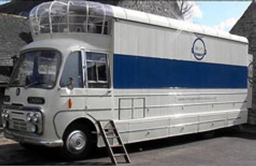 Vintage mobile cinema