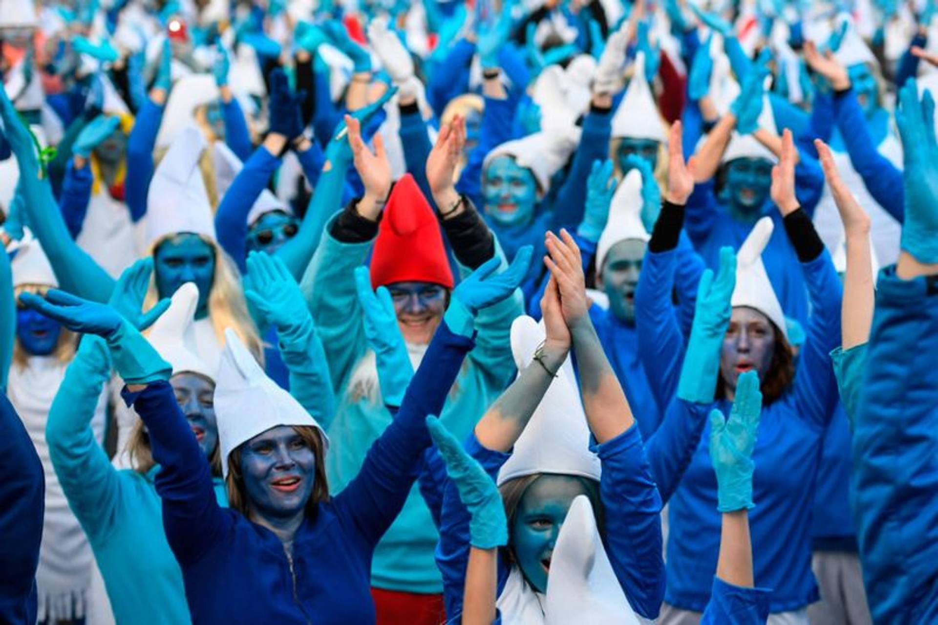 Smurf fans fight virus angst with humour and community