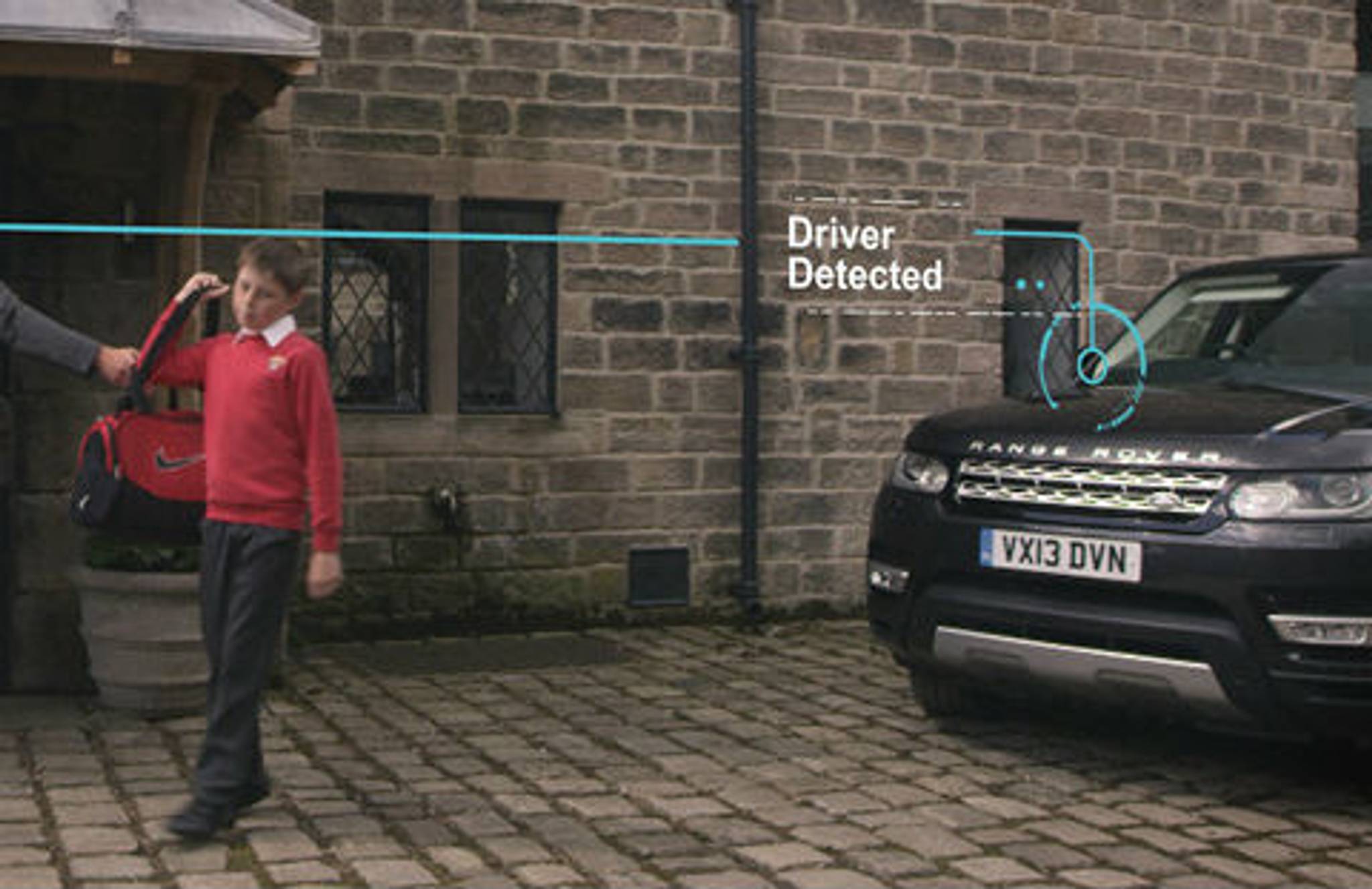 Land Rover introduces a 'self-learning' car