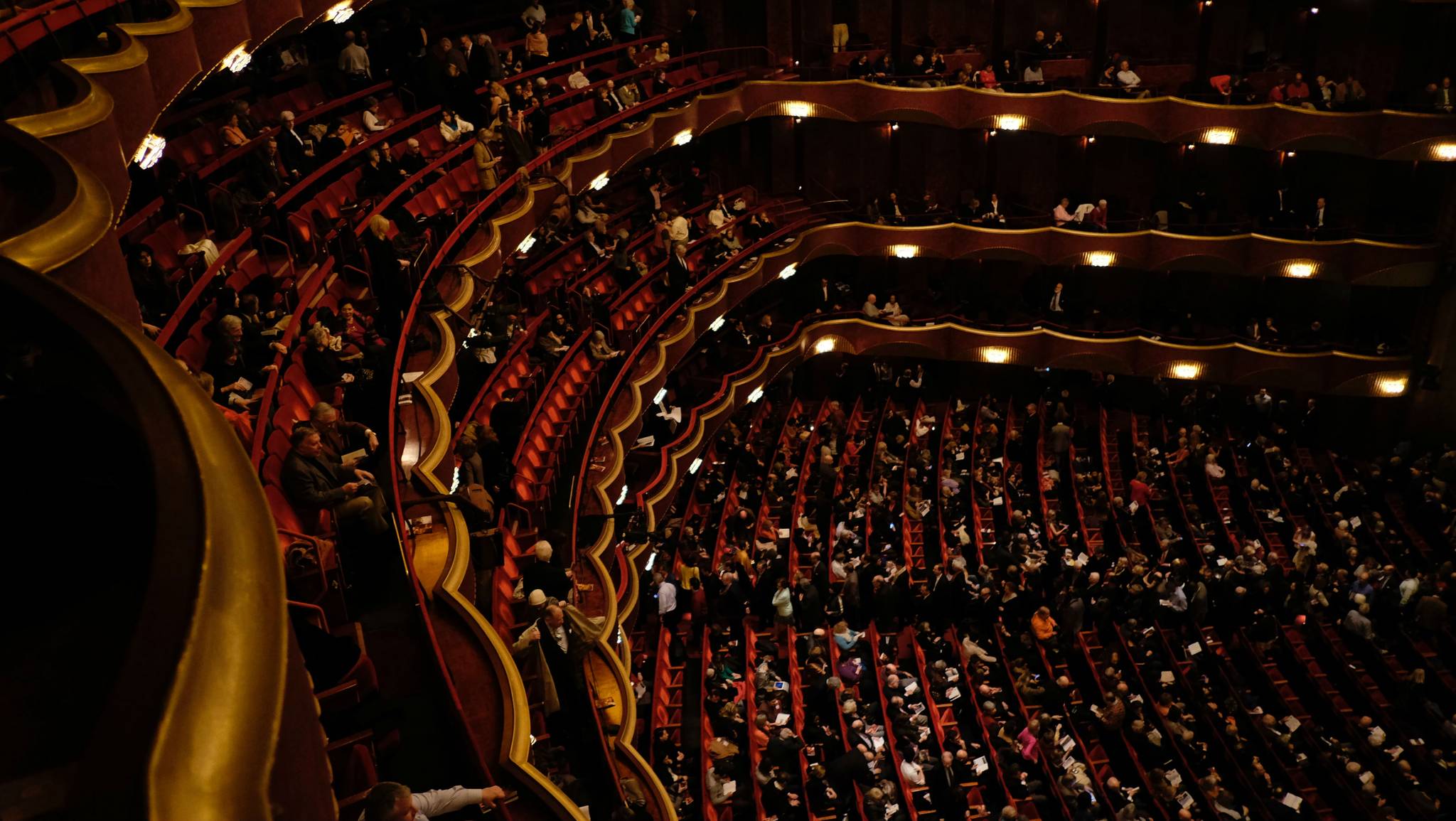 Metropolitan Opera streams shows for art dabblers