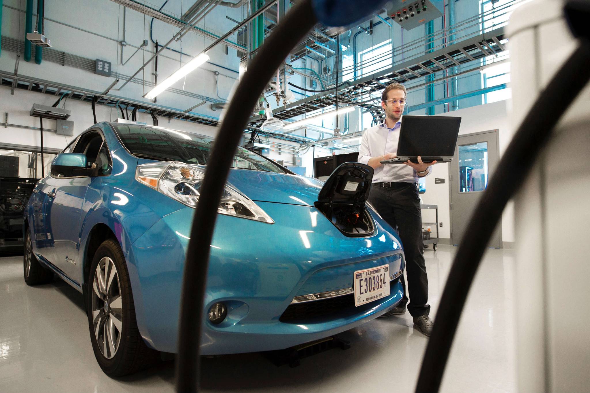 Electric car sales triple as Aussies aim for green future
