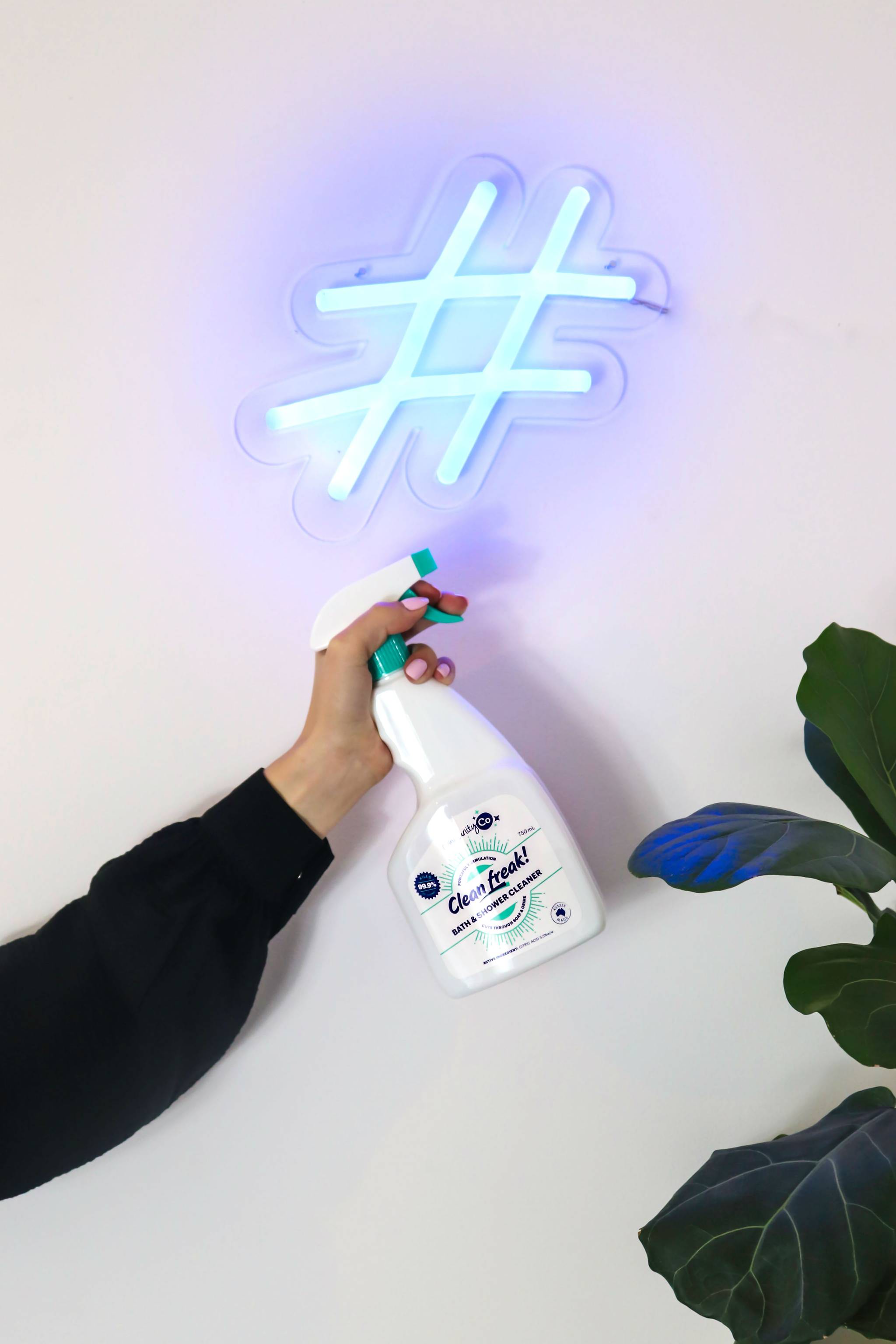 Home hackers: DIY cleaners finding inspiration online