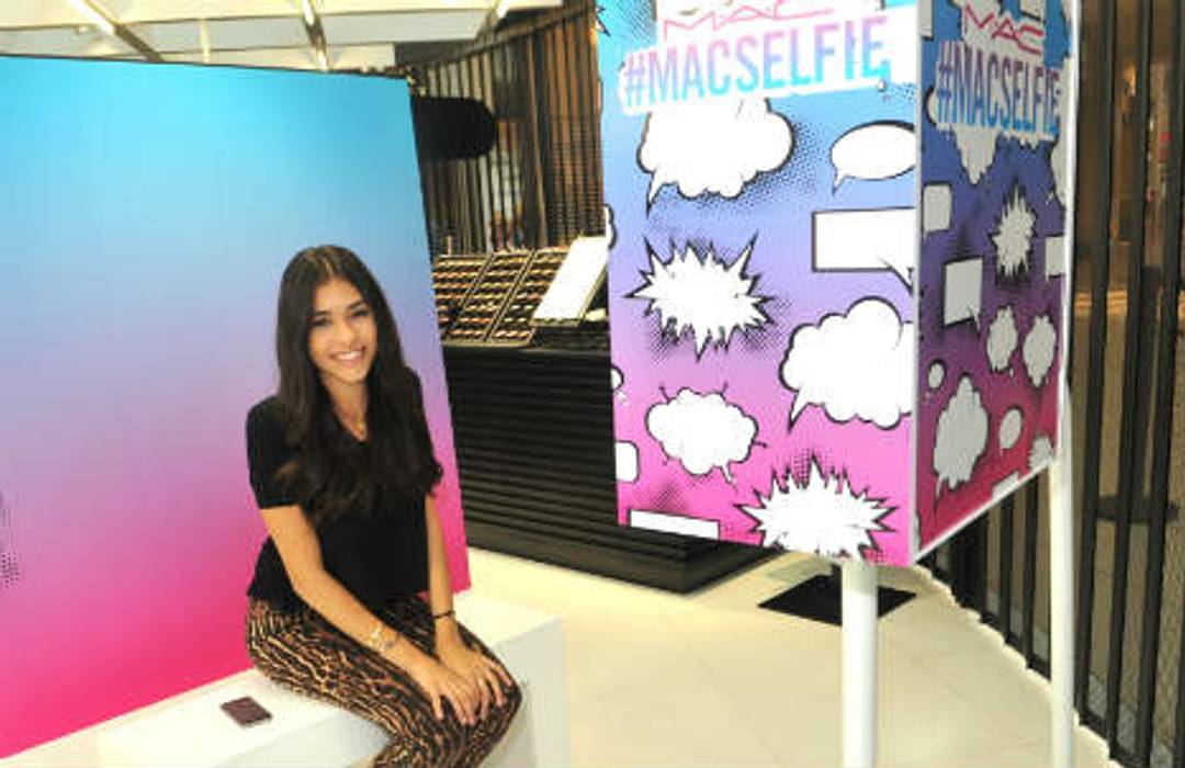 MAC concept store attracts youth