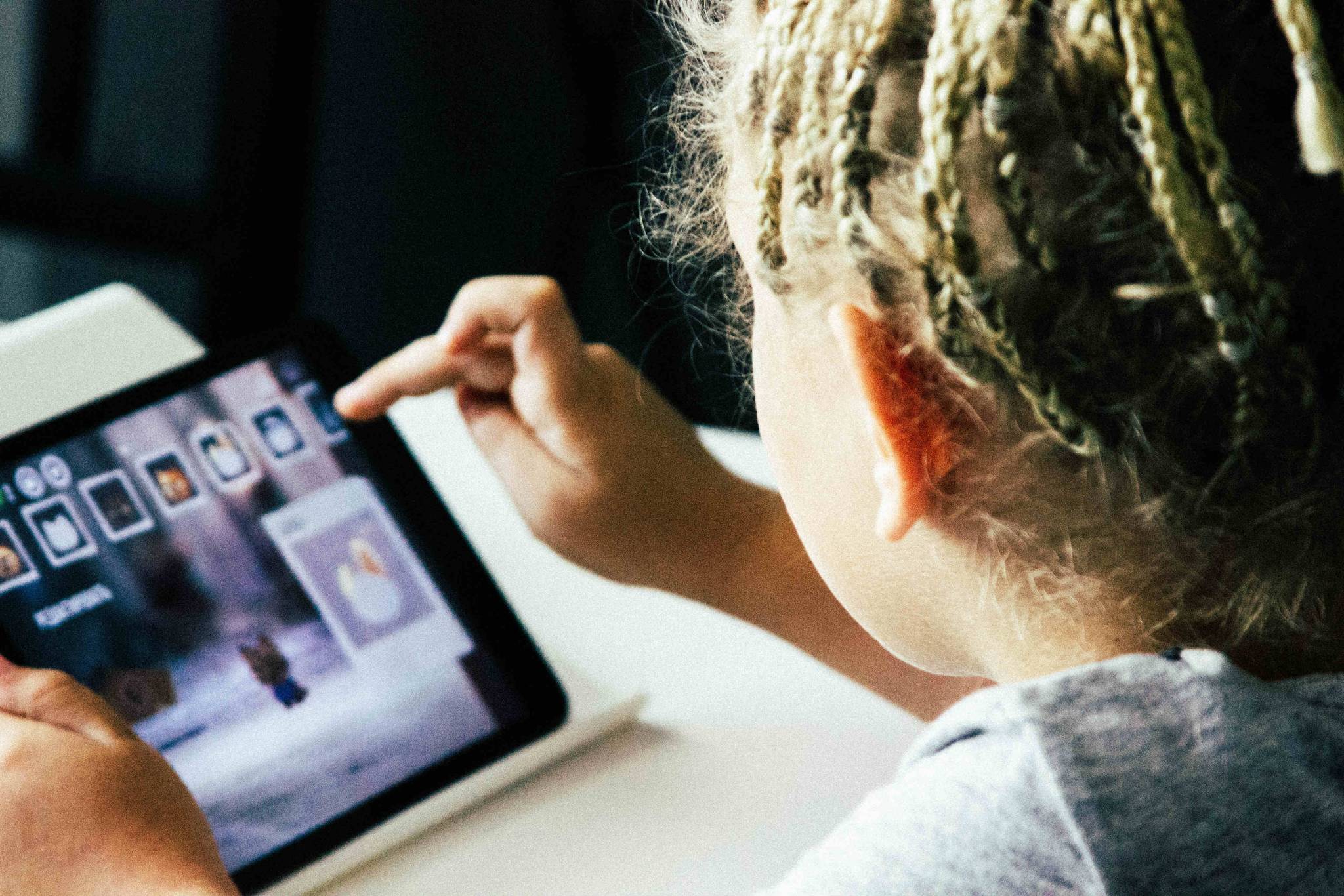 German parents want better online safeguards for kids