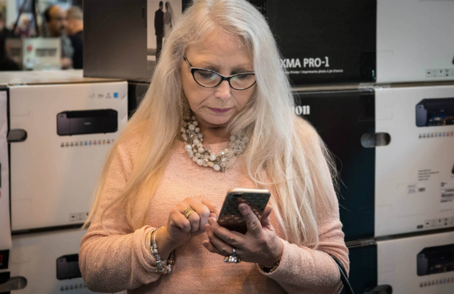 More Boomers swipe right for relationships