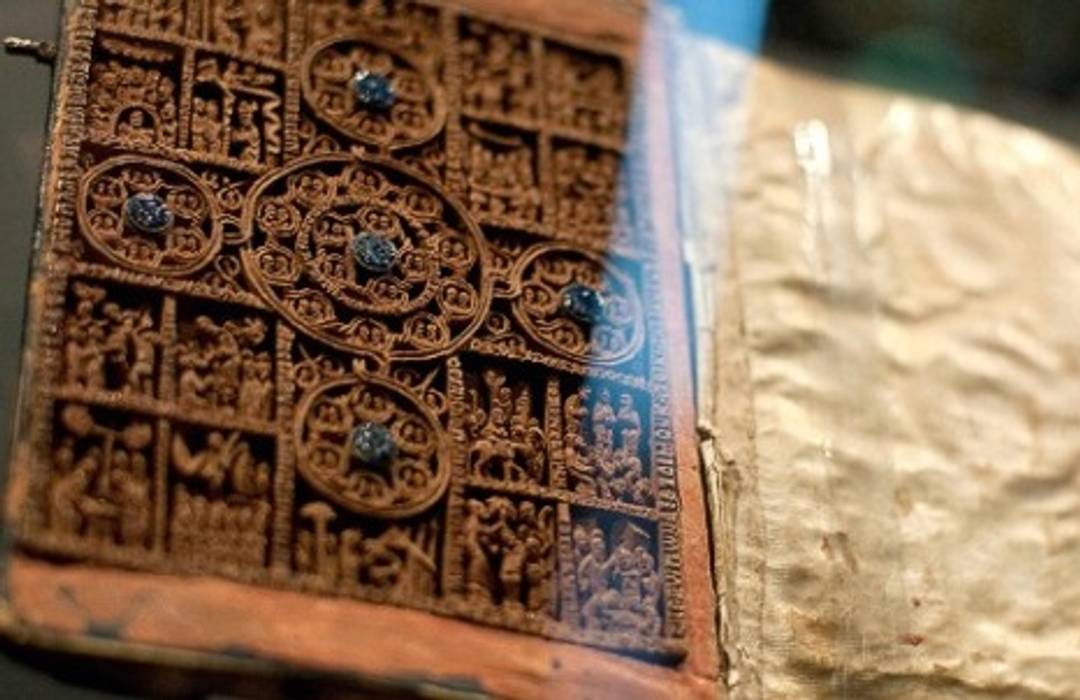 Ancient Bibles go online