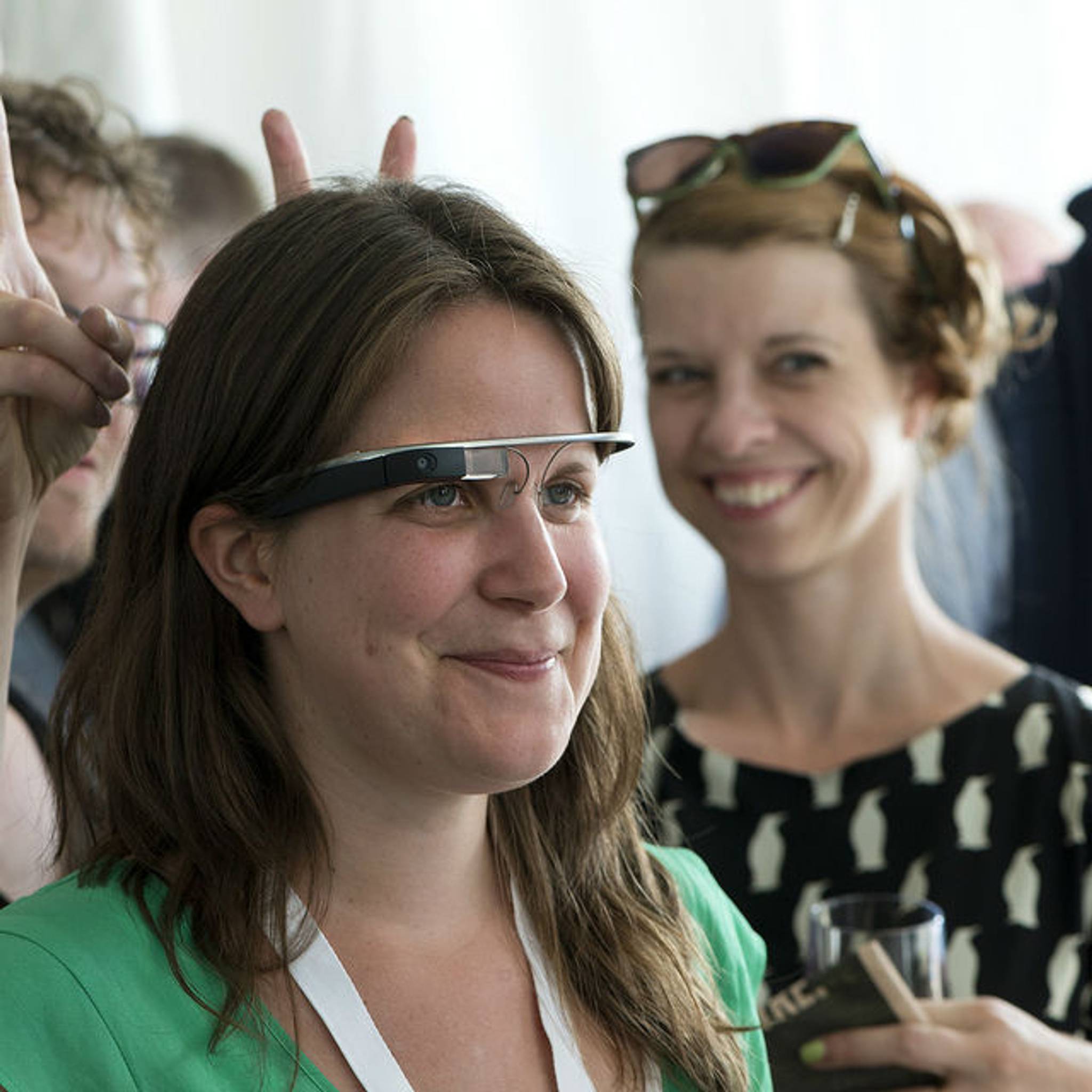 Google Glass beset by 'glasshole' reputation