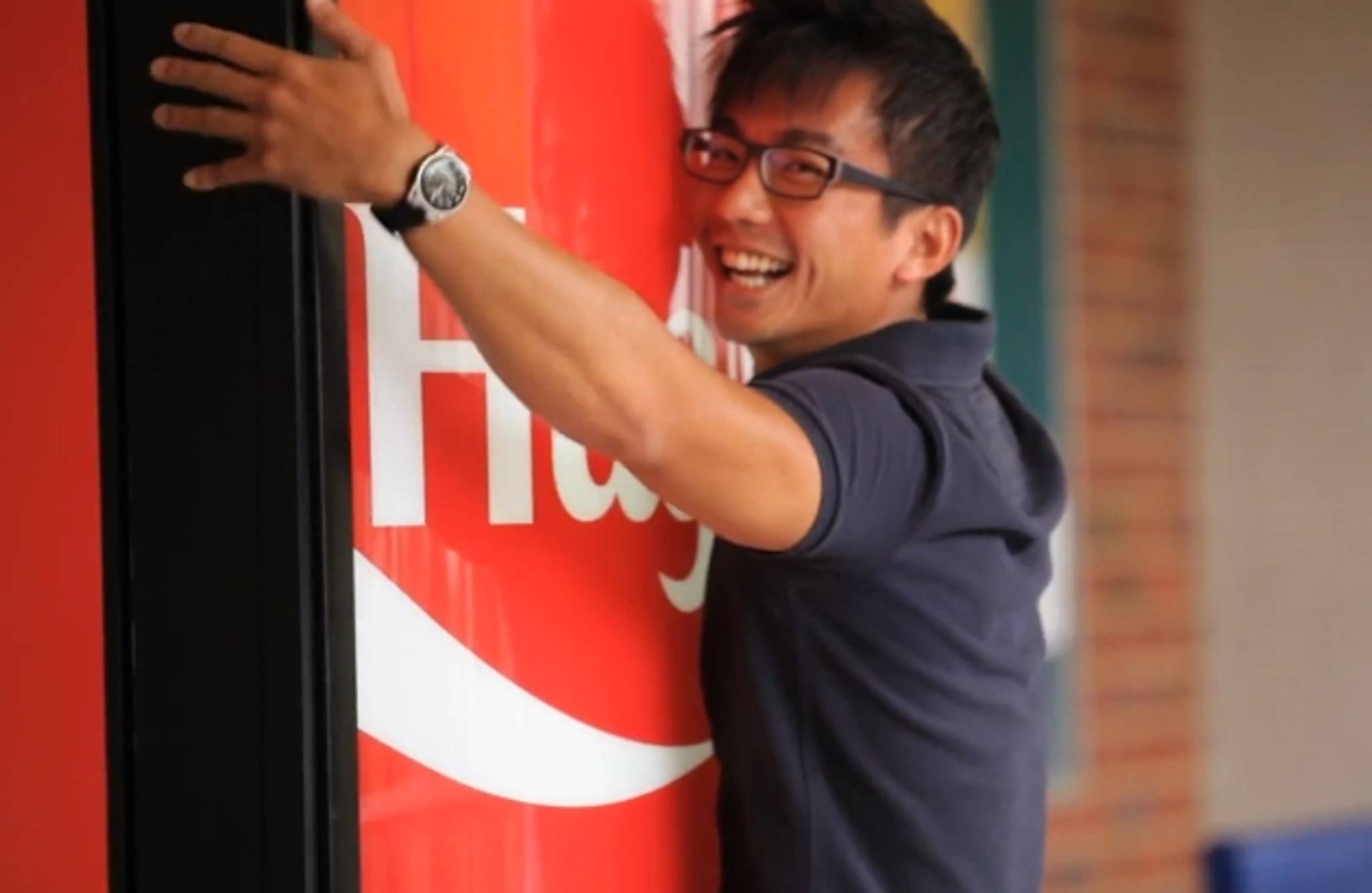 Coca-Cola says 'Hug Me': gestural marketing gets personal