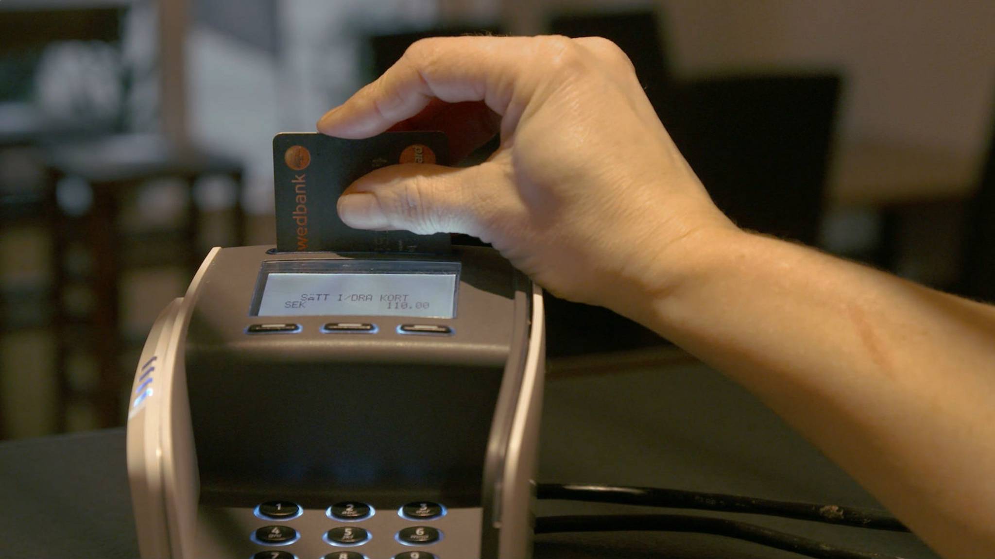 MasterCard introduces fingerprint sensors