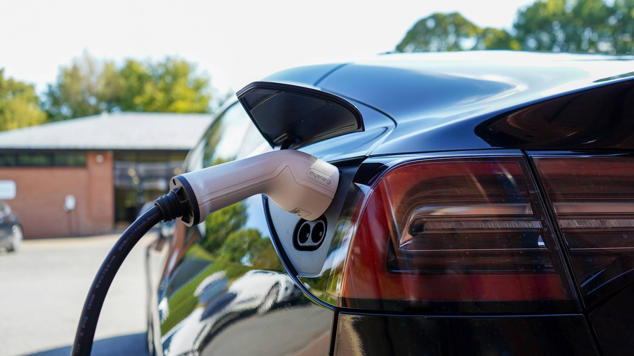 California's EV chargers point to mass adoption