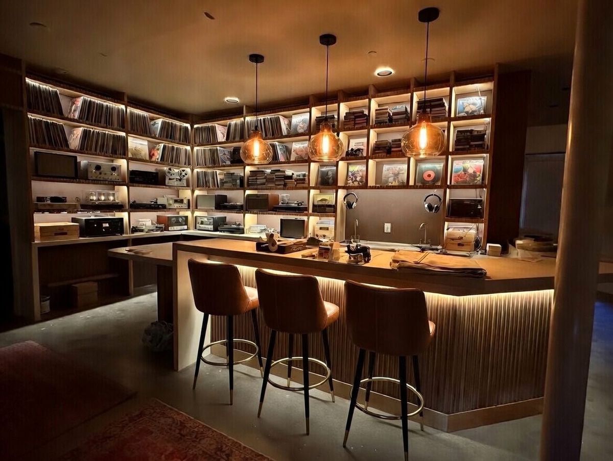 The Analogue Room