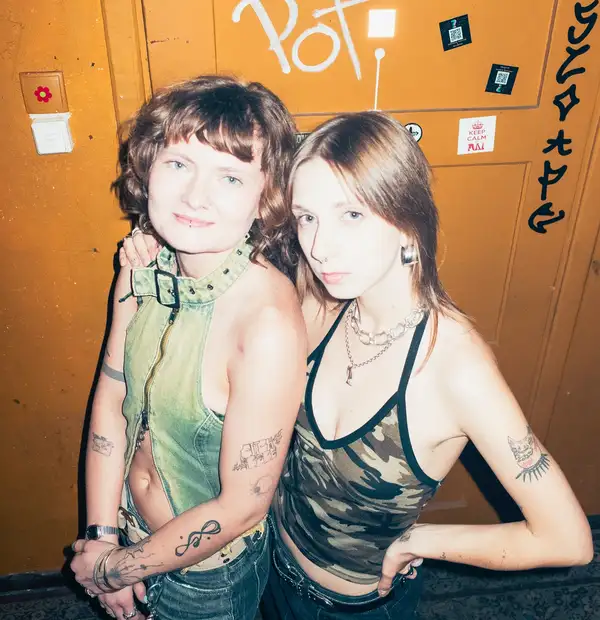 ALLG b2b monka