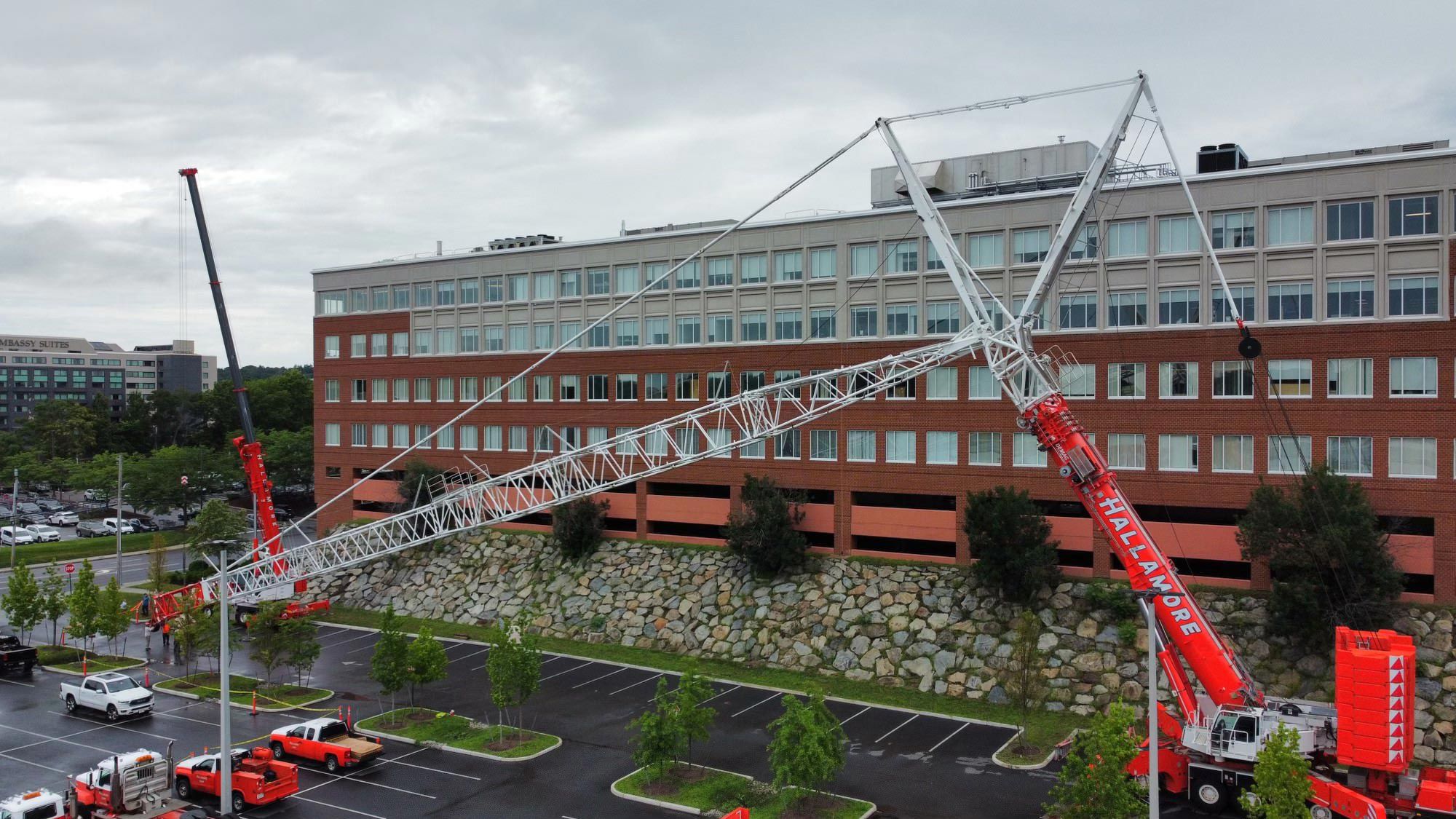 Hallamore Corporation offers commercial crane and rigging services.
