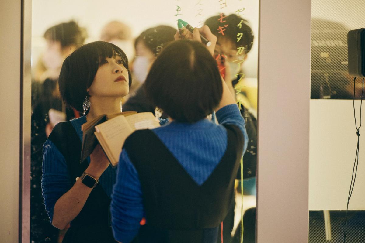 その風の色は gallery 14