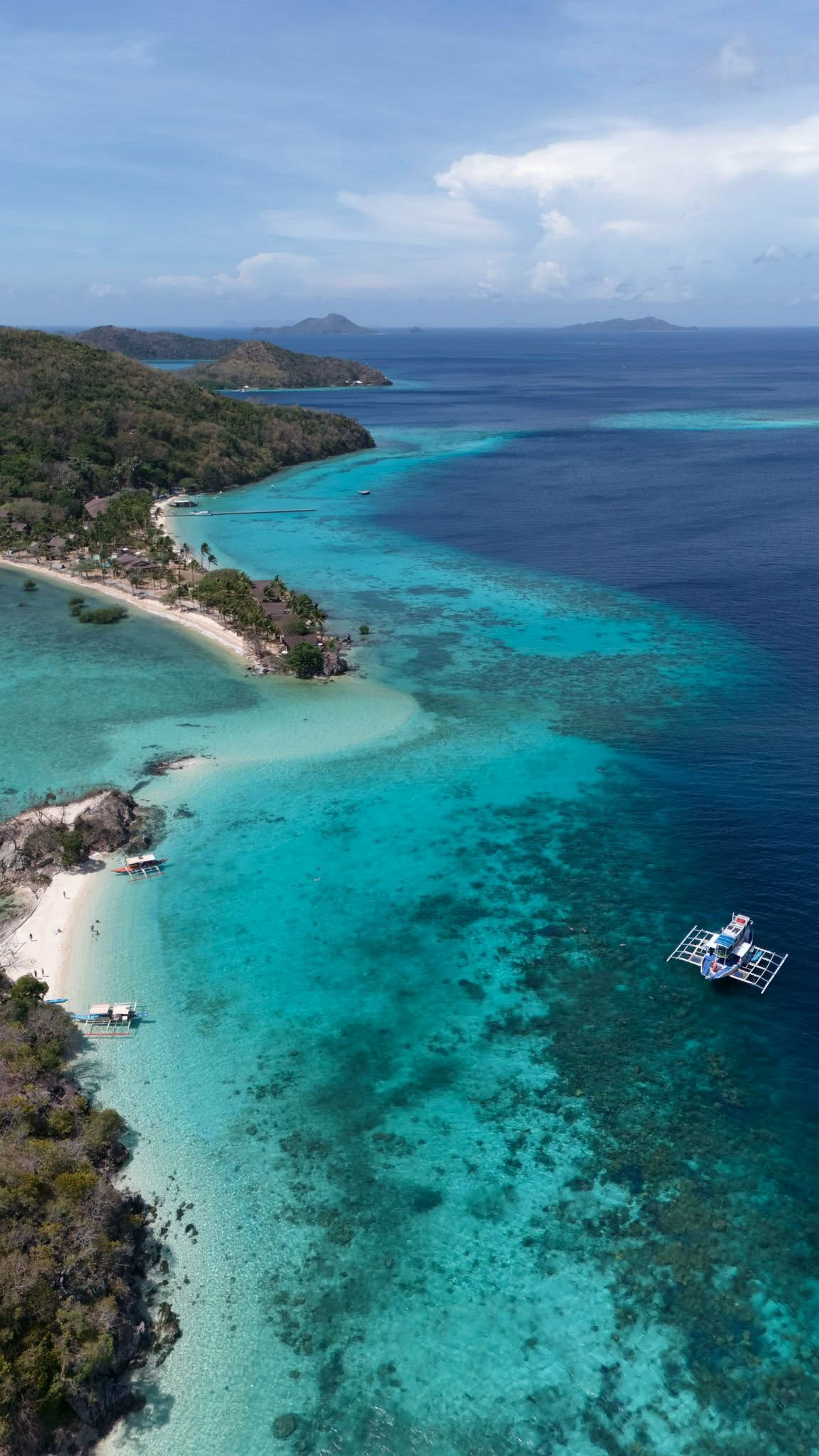 A Private Boat, the Linapacan Archipelago, and Nowhere to Be photo 2