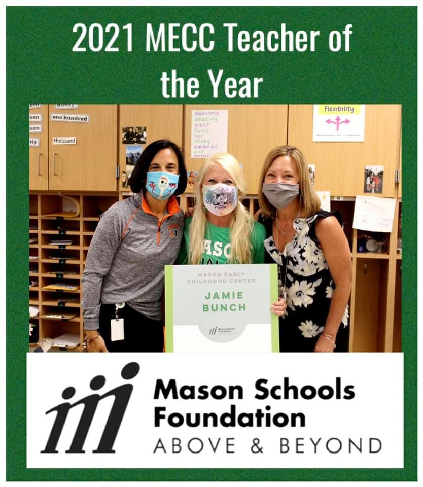 Jamie Bunch with her award