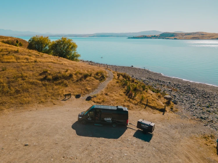 Wild Kiwi Bus