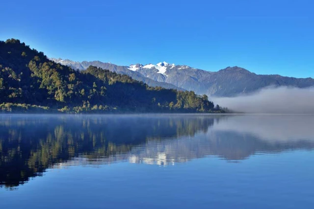 Lake Mapourika